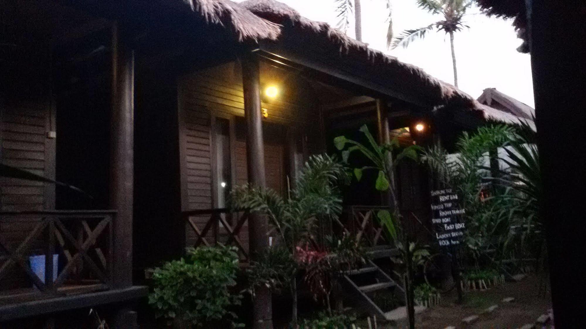 Mosaix Gili Bungalows Gili Trawangan Exterior foto